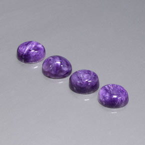 カラットの天然バイオレットチャロアイト（9.2×7.2 mm・オーバルカット）