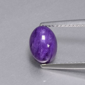1.96カラットの天然バイオレットチャロアイト（8.2×6.2 mm・オーバルカット）