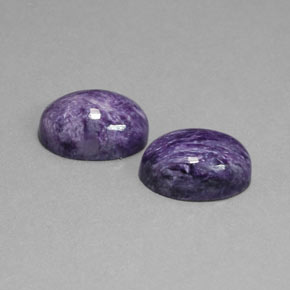 カラットの天然バイオレットチャロアイト（14.3×10.1 mm・オーバルカット）