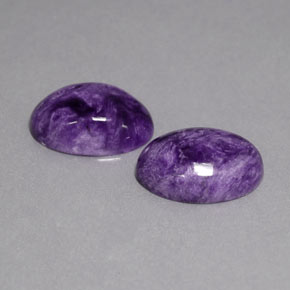 カラットの天然バイオレットチャロアイト（14.1×10.3 mm・オーバルカット）