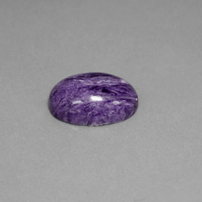 5.52カラットの天然バイオレットチャロアイト（14.4×10.5 mm・オーバルカット）