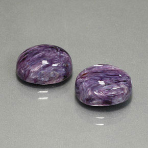 カラットの天然バイオレットチャロアイト（12.3×10.3 mm・オーバルカット）