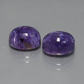 カラットの天然バイオレットチャロアイト（9.2×6.9 mm・オーバルカット）