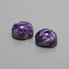 カラットの天然バイオレットチャロアイト（9.1×7.2 mm・オーバルカット）