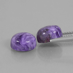 カラットの天然バイオレットチャロアイト（9.2×7.3 mm・オーバルカット）
