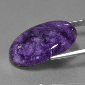 18.97カラットの天然バイオレットチャロアイト（25.2×18.3 mm・オーバルカット）