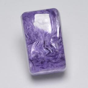 8.46カラットの天然バイオレットチャロアイト（14.9×9.1 mm・エメラルドカット）