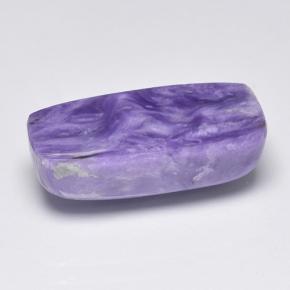 9.25カラットの天然バイオレットチャロアイト（18.8×8.7 mm・クッションカット）