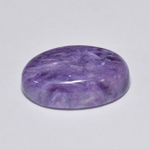 4.56カラットの天然バイオレットチャロアイト（13.8×8.3 mm・オーバルカット）