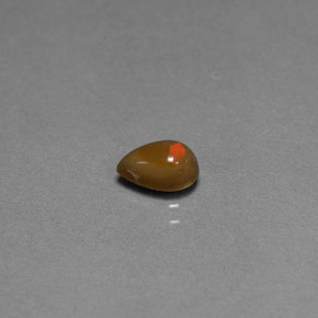 0.46カラットの天然マルチカラーチョコレートオパール（7×4.2 mm・洋梨の形）