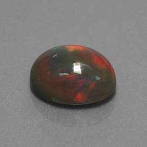 1.87カラットの天然マルチカラーチョコレートオパール（10.6×8.2 mm・オーバルカット）