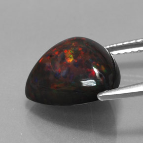 3.52カラットの天然マルチカラーチョコレートオパール（11.6×11.6 mm・トリリアント）