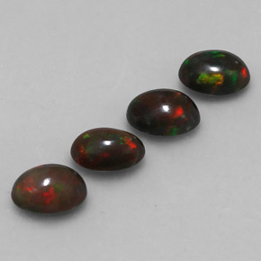 カラットの天然マルチカラーチョコレートオパール（7×5.1 mm・オーバルカット）