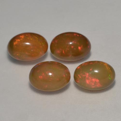 2.83カラットの天然マルチカラーチョコレートオパール（7×5.1 mm・オーバルカット）