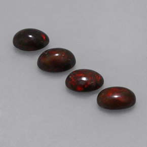 1.82カラットの天然マルチカラーチョコレートオパール（7.1×5.1 mm・オーバルカット）