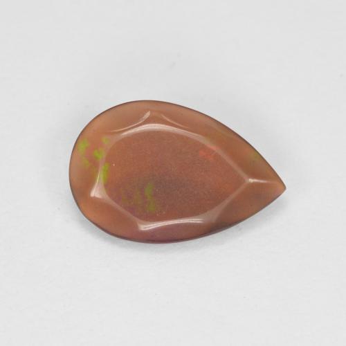 0.48カラットの天然マルチカラーチョコレートオパール（9.2×6 mm・洋梨の形）