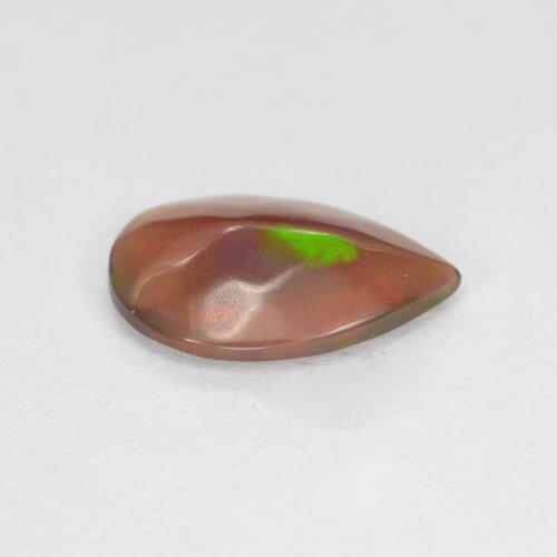 0.48カラットの天然マルチカラーチョコレートオパール（9.2×6 mm・洋梨の形）