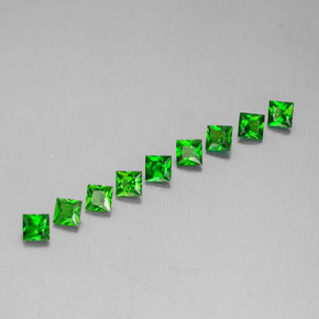 カラットの天然グリーンクロムダイオプサイド（3.1×3.1 mm・四角）