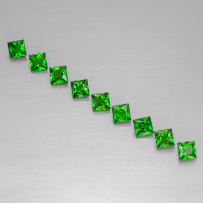カラットの天然グリーンクロムダイオプサイド（3.2×3.1 mm・四角）