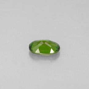 0.28カラットの天然グリーンクロムダイオプサイド（5.1×3.5 mm・オーバルカット）