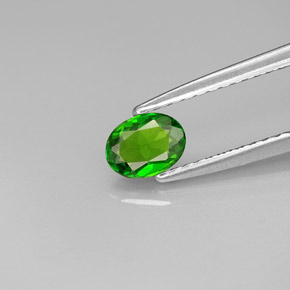 0.33カラットの天然グリーンクロムダイオプサイド（5.3×4 mm・オーバルカット）