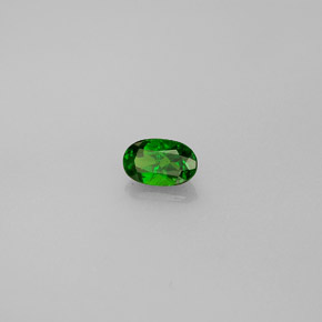 0.34カラットの天然グリーンクロムダイオプサイド（5.3×3.3 mm・オーバルカット）