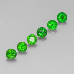 カラットの天然グリーンクロムダイオプサイド（3.96 mm・ラウンドカット）