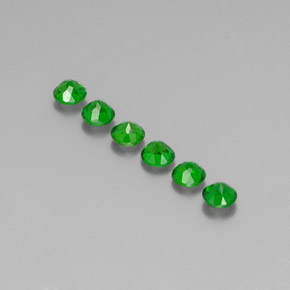 カラットの天然グリーンクロムダイオプサイド（3.92 mm・ラウンドカット）