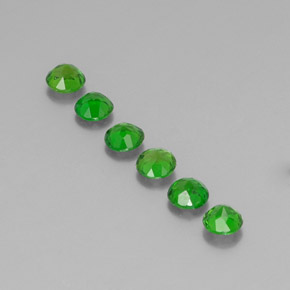 自然派の商品を探す ct グリーン クロム透輝石 宝石, ラウンドカット, ロシア からGemSelectで. 在庫あり、世界各国へ発送!
