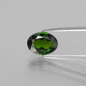 1.22カラットの天然グリーンクロムダイオプサイド（8×6 mm・オーバルカット）
