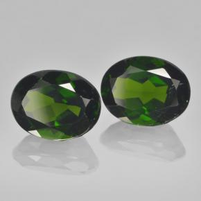 4.37カラットの天然グリーンクロムダイオプサイド（9.2×7.1 mm・オーバルカット）