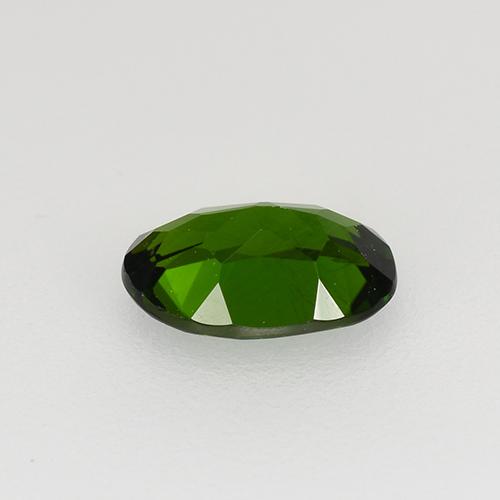 0.58カラットの天然フォレストグリーンクロムダイオプサイド（6.6×4.5 mm・オーバルカット）