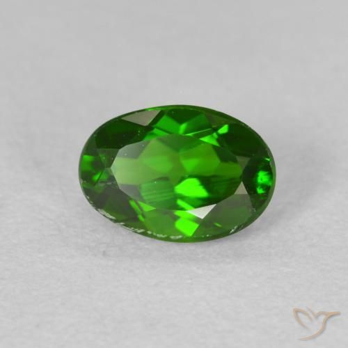 0.85カラットの天然Medium Dark-Greenクロム透輝石、楕円形、VS