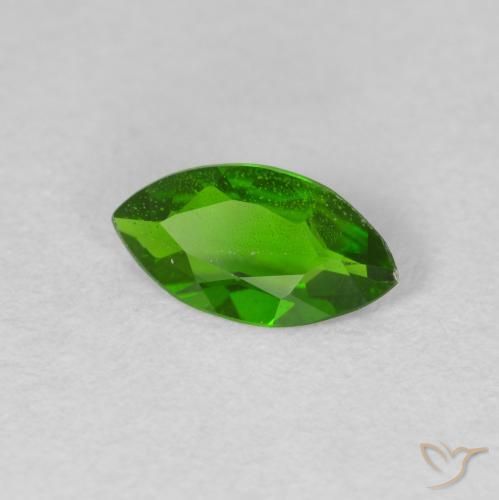 0.61カラットの天然Medium Dark-Greenクロム透輝石、マーキーズ、VS