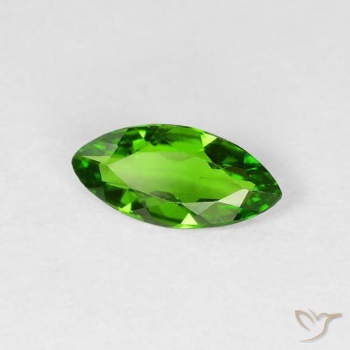 0.73カラットの天然Medium Dark-Greenクロム透輝石、マーキーズ、VS
