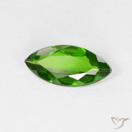 0.81カラットの天然Medium Dark-Greenクロム透輝石、マーキーズ、VS