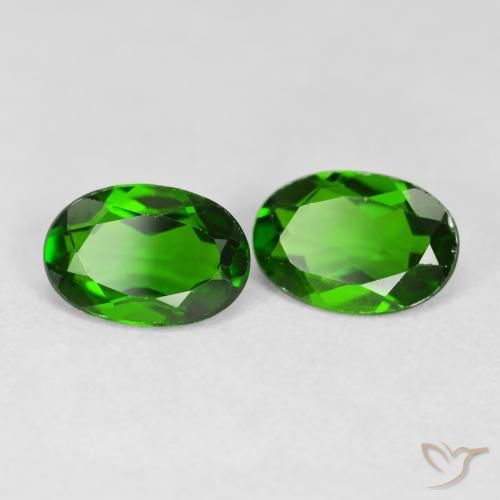 Shop natural 1.35ct 明るい森の緑 クロム透輝石 gems, 楕円形, from ロシア at GemSelect. In stock, global shipping!