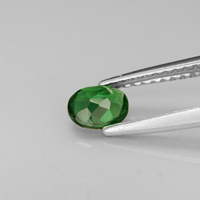 0.30カラットの天然グリーンクロムトルマリン（5.1×4.1 mm・オーバルカット）