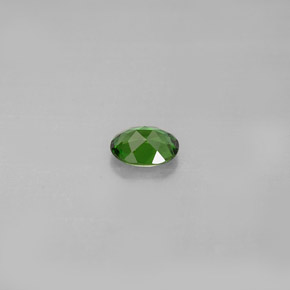 0.30カラットの天然グリーンクロムトルマリン（4.9×3.9 mm・オーバルカット）