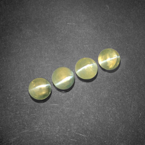 カラットの天然黄色がかった緑Chrysoberyl Cat's Eye（4.04 mm・透明）