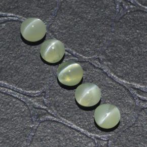 2.23カラットの天然ゴールデングリーンChrysoberyl Cat's Eye（3.89 mm・ラウンドカット）