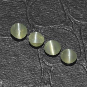 1.48カラットの天然ゴールデングリーンChrysoberyl Cat's Eye（3.93 mm・ラウンドカット）