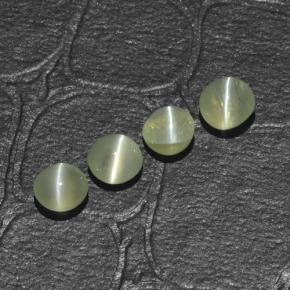 1.48カラットの天然ゴールデングリーンChrysoberyl Cat's Eye（3.93 mm・ラウンドカット）
