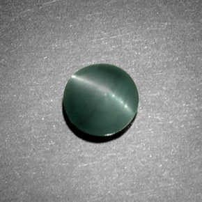 1.08カラットの天然グリーンChrysoberyl Cat's Eye（5.97 mm・ラウンドカット）