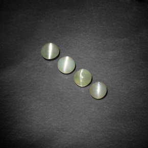 自然派の商品を探す ct 黄みがかったグリーン リソベリルキャッツアイ 宝石, 透明, インド からGemSelectで. 在庫あり、世界各国へ発送!