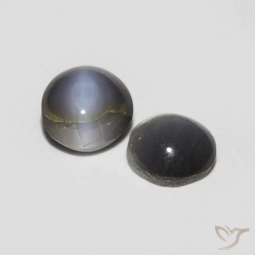 Shop natural 0.34ct ミディアムグレー リソベリルキャッツアイ gems, 楕円形, from スリランカ at GemSelect. In stock, global shipping!