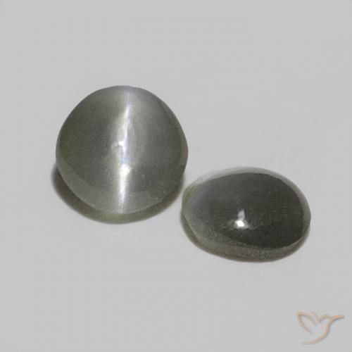 Shop natural 0.37ct ミディアムグレー リソベリルキャッツアイ gems, 楕円形, from スリランカ at GemSelect. In stock, global shipping!