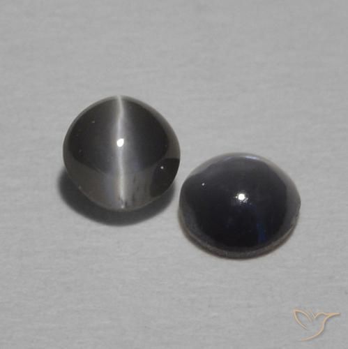 Shop natural 0.52ct ブラックグレー リソベリルキャッツアイ gems, 楕円形, from スリランカ at GemSelect. In stock, global shipping!