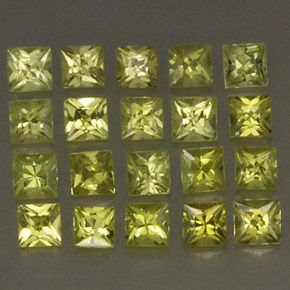 カラットの天然レモンクリソベリル（3.1×3.1 mm・四角）