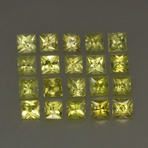 カラットの天然レモンクリソベリル（3.1×3.1 mm・四角）